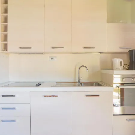 Giuse - Dma206 By Interhome